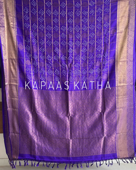 Vasundhara Silk Bandhani Saree, Pure Silk Violet Bandhani Saree, Gold Zari Checks Bandhej Saree, Kapaas Katha Designer Sarees, Authentic Bandhani Silk Saree Online