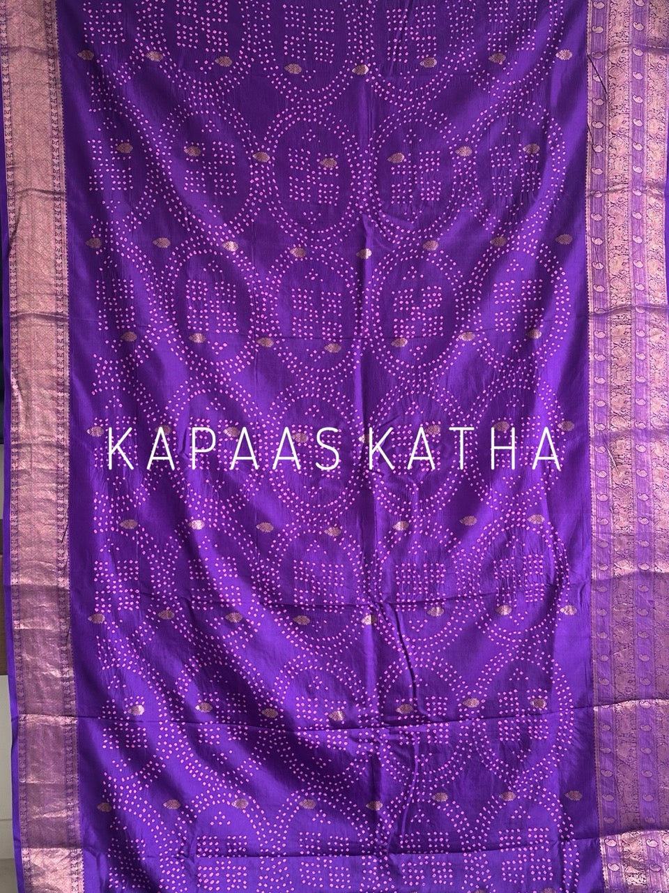 Vasundhara Silk Bandhani Saree, Pure Silk Purple Bandhani Saree, Hand-Tied Bandhej Silk Saree, Kapaas Katha Designer Sarees, Authentic Silk Sarees Online