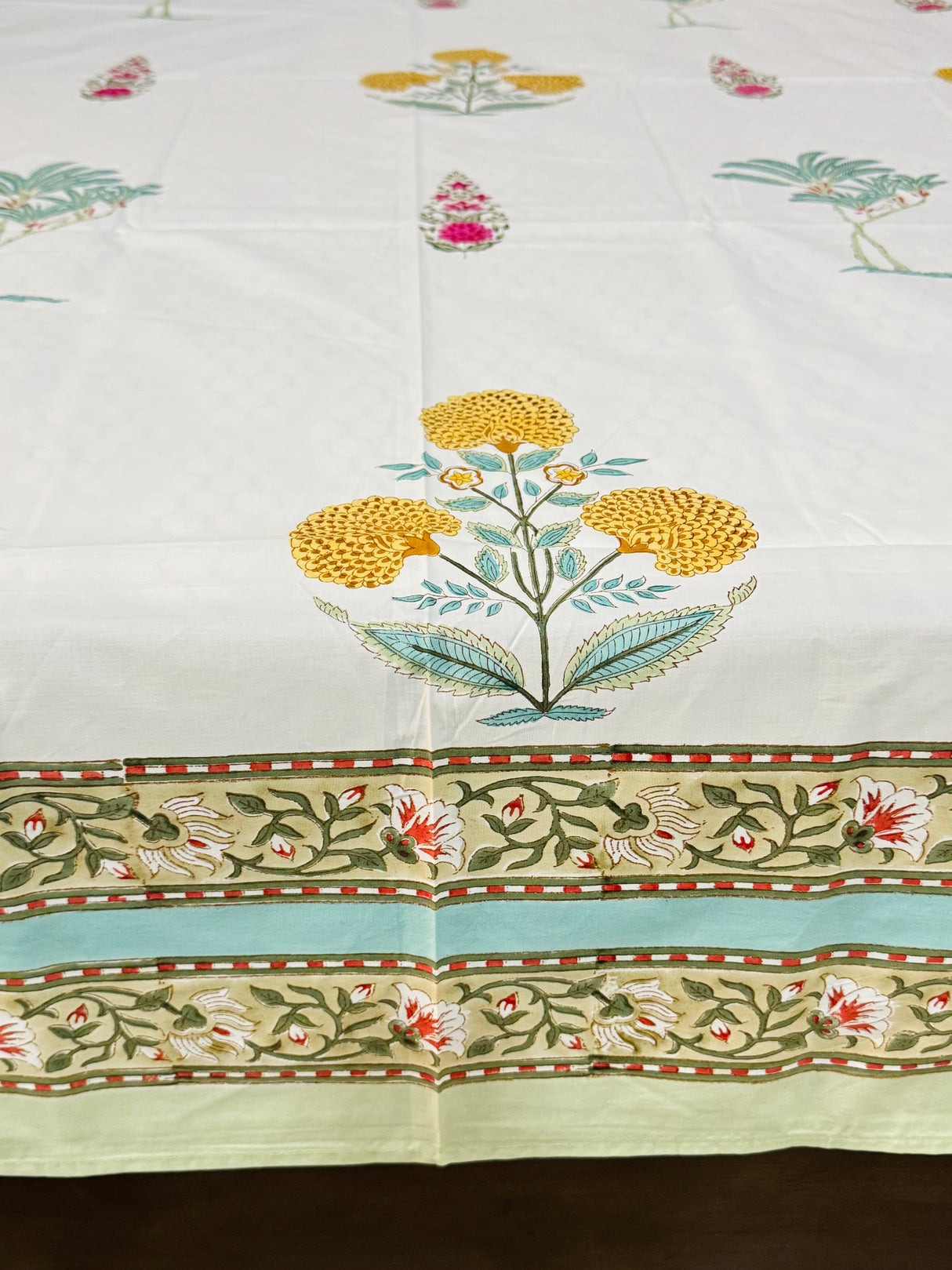 heritage-style-cotton-bedsheet