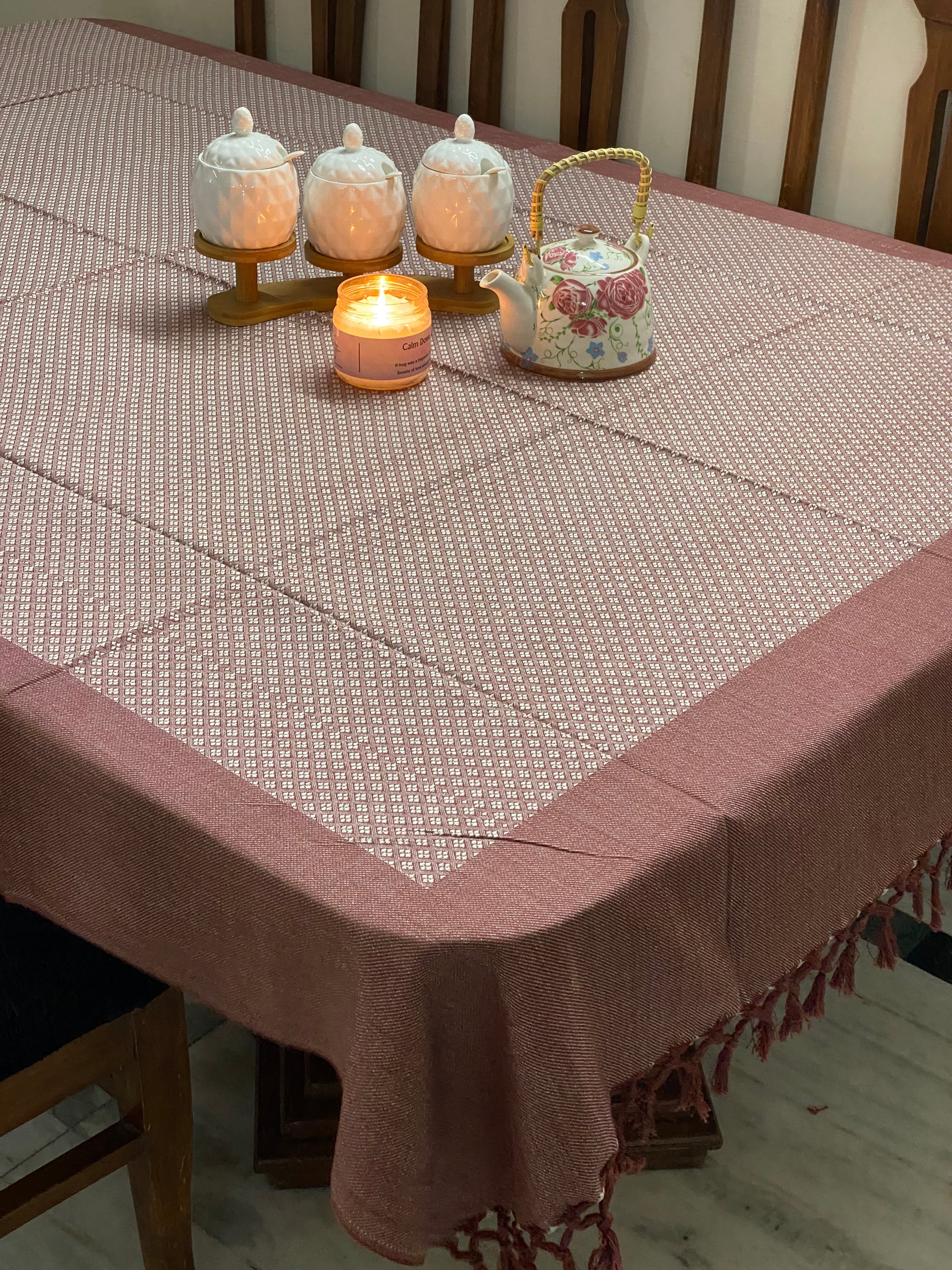 Woven Cotton Reversible Table Cloth 6 Seater (90*60 inches)