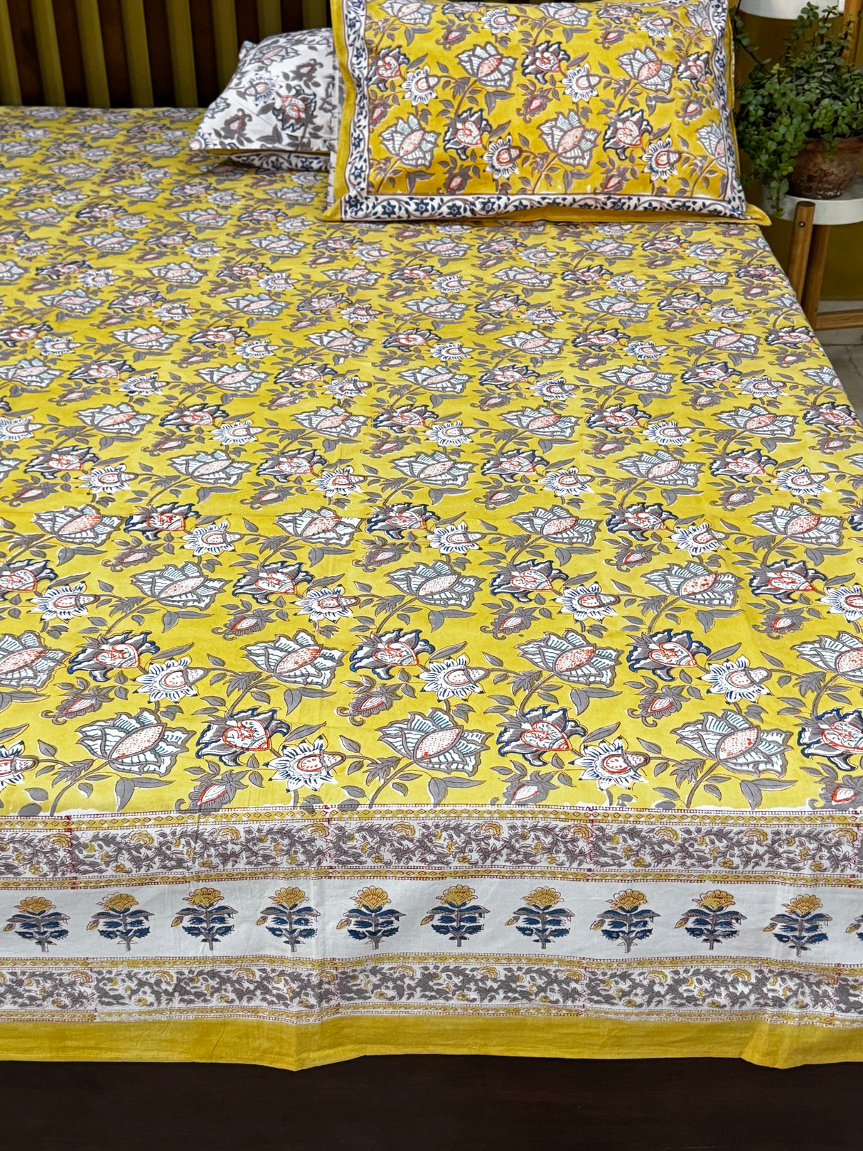 indian-floral-medallion-blockprint-cotton-bedsheet