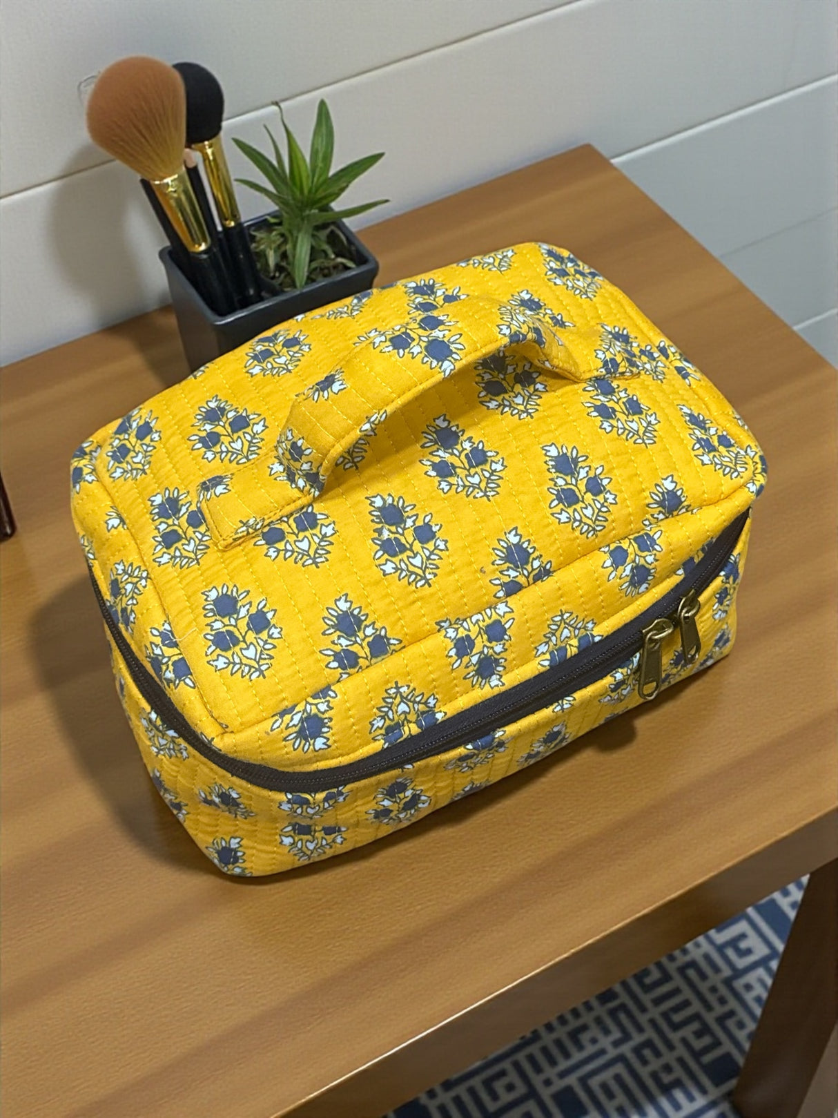 jaipur-handcrafted-toiletry-bag-with-handle