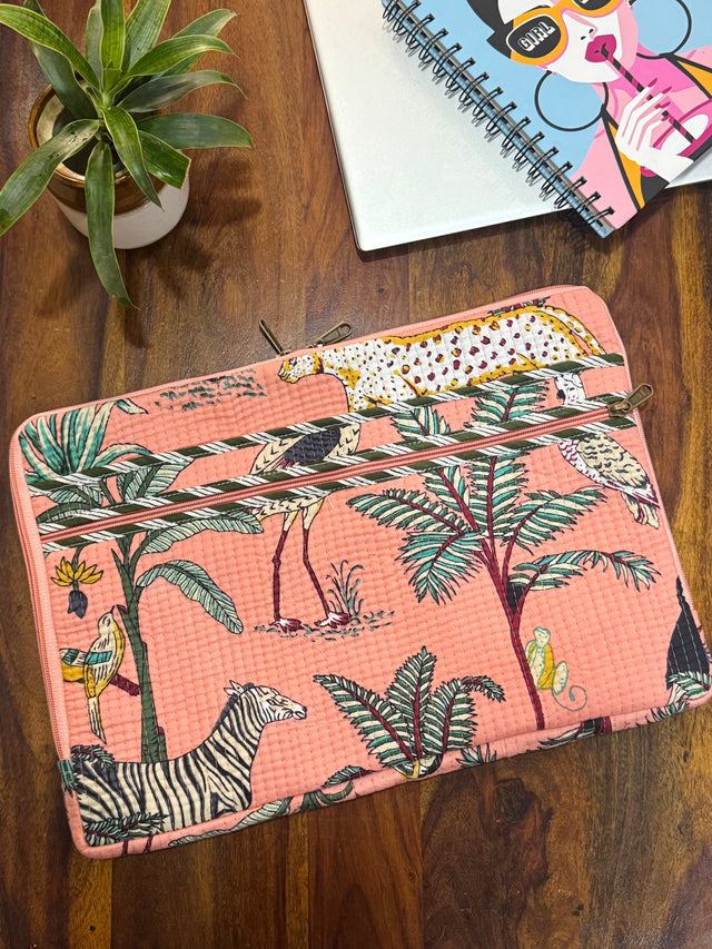 jungle-safari-quilted-laptop-sleeve-without-handle
