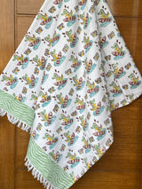 jungleprint-mulmul-cotton-dohar-fabric-closeup