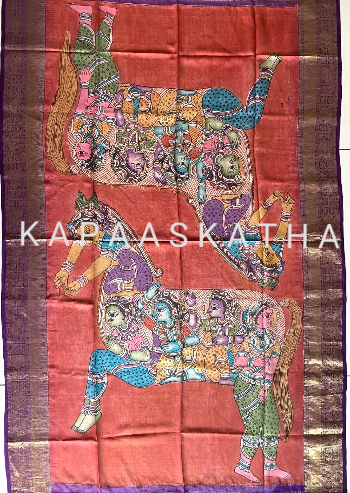 kalamkari-art-depicting-pancha-naari-turaga-horse-kanjeevaram-silk-dupatta-kapaaskatha