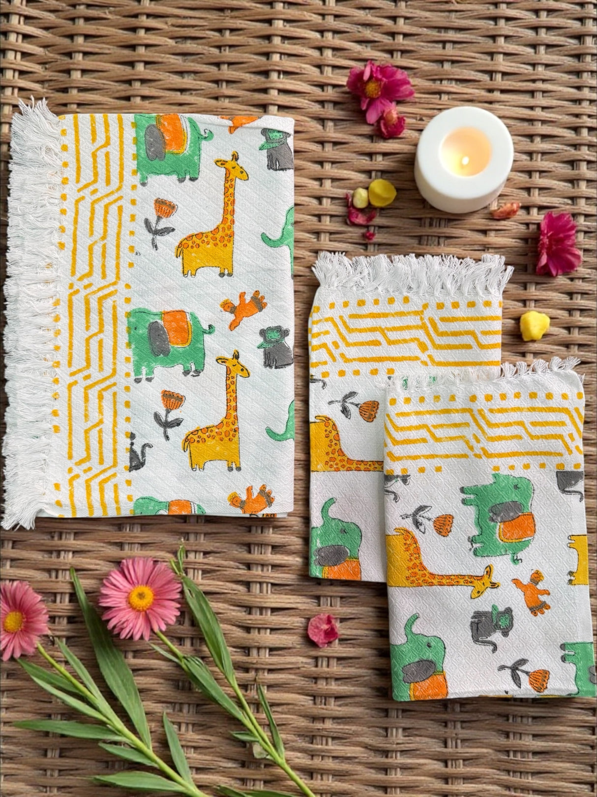 kids-bath-towel-with-elephant-giraffe-design