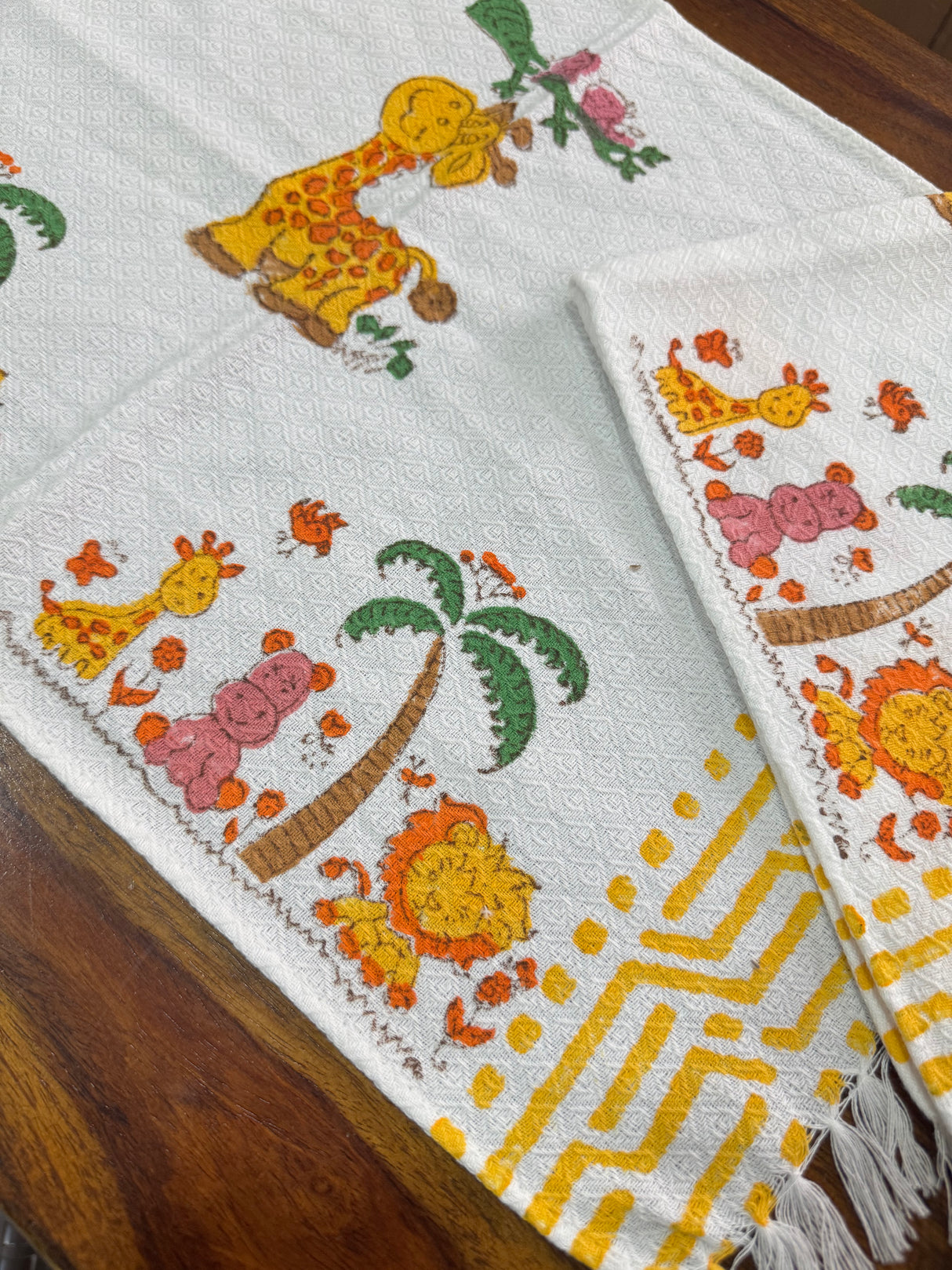 kids-jacquard-weave-towel-set-with-animal-theme