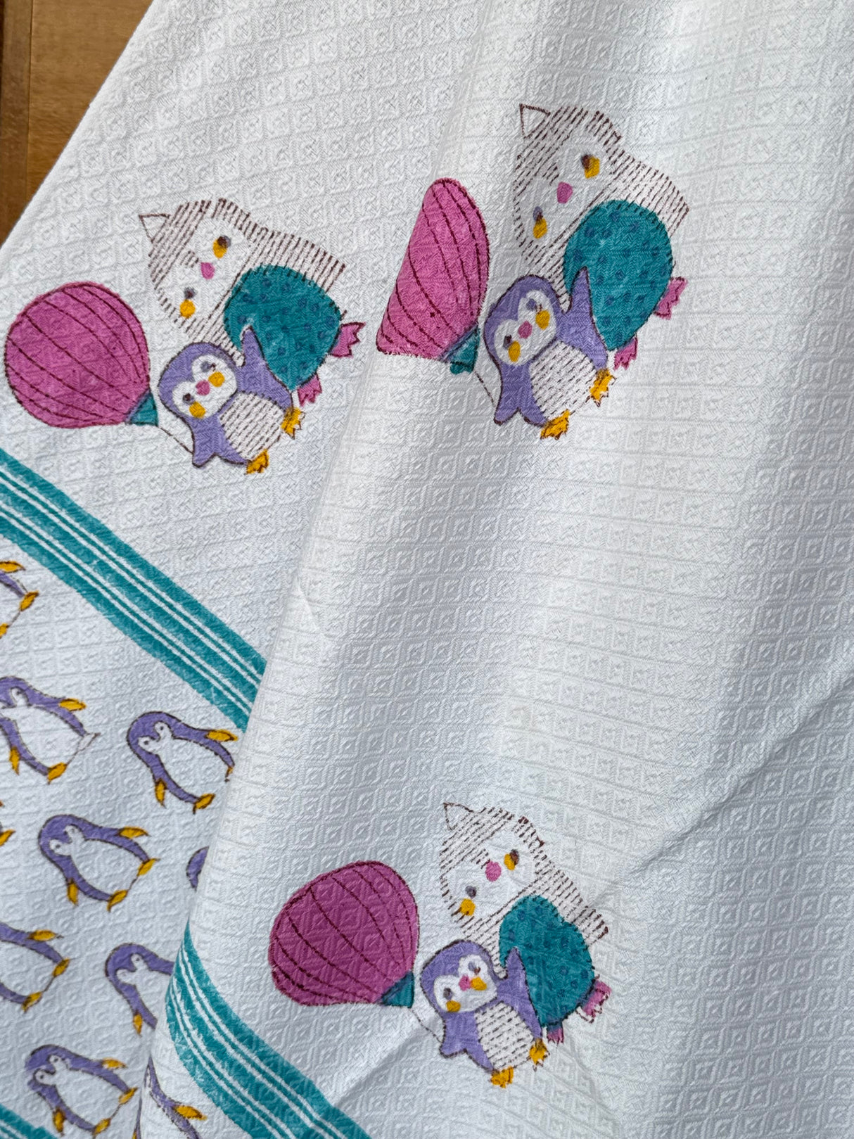 kids-towel-with-penguin-design