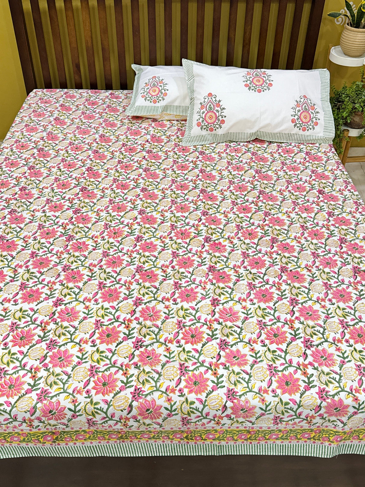 king-bedsheet-styled-with-pillows
