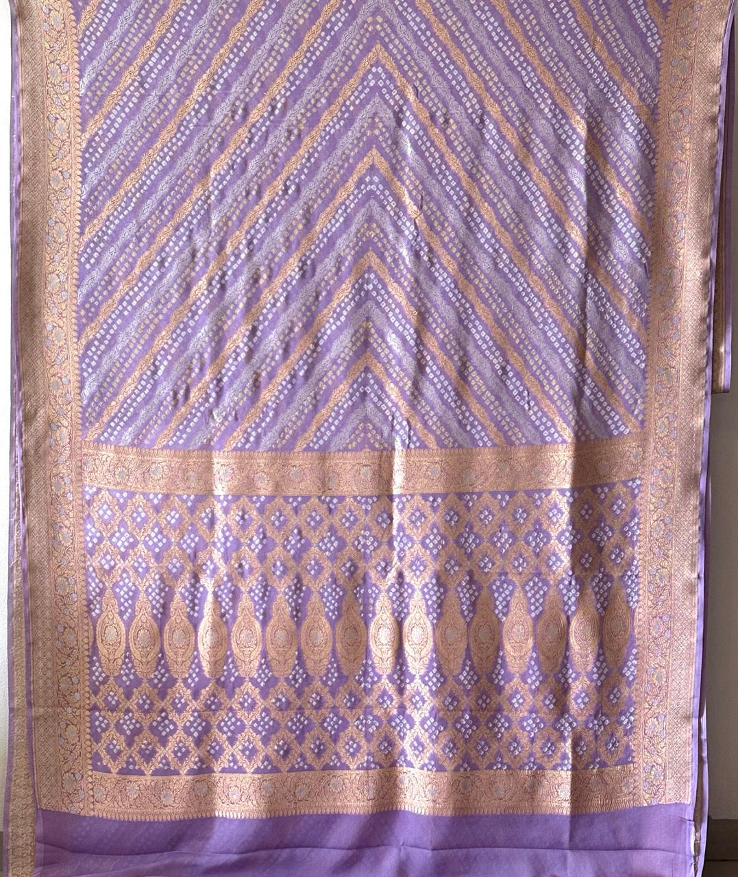 Elegant Lavander Pure Banarasi Georgette Bandhani Saree