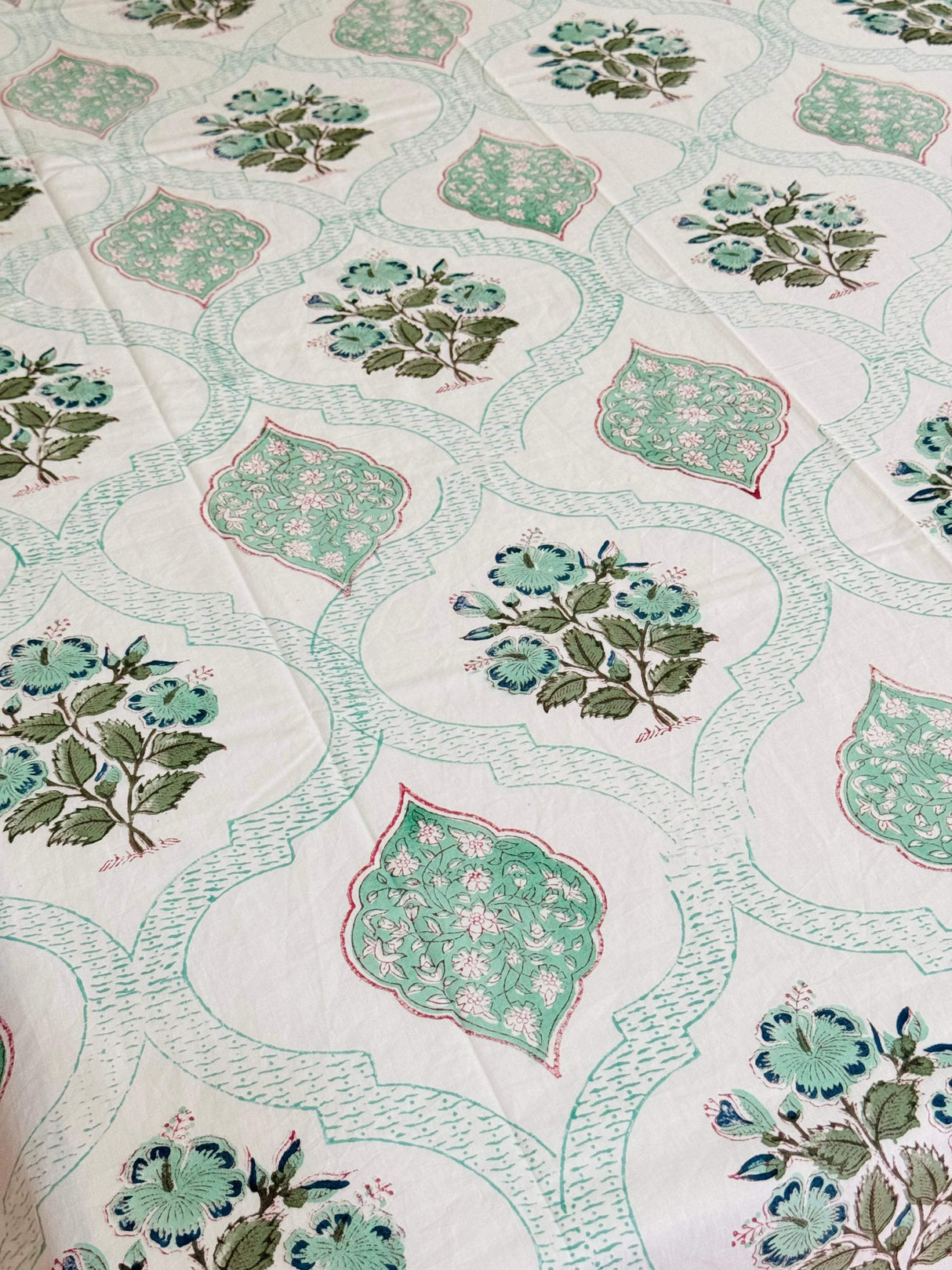 light-green-flower-king-cotton-bedsheet-full-view