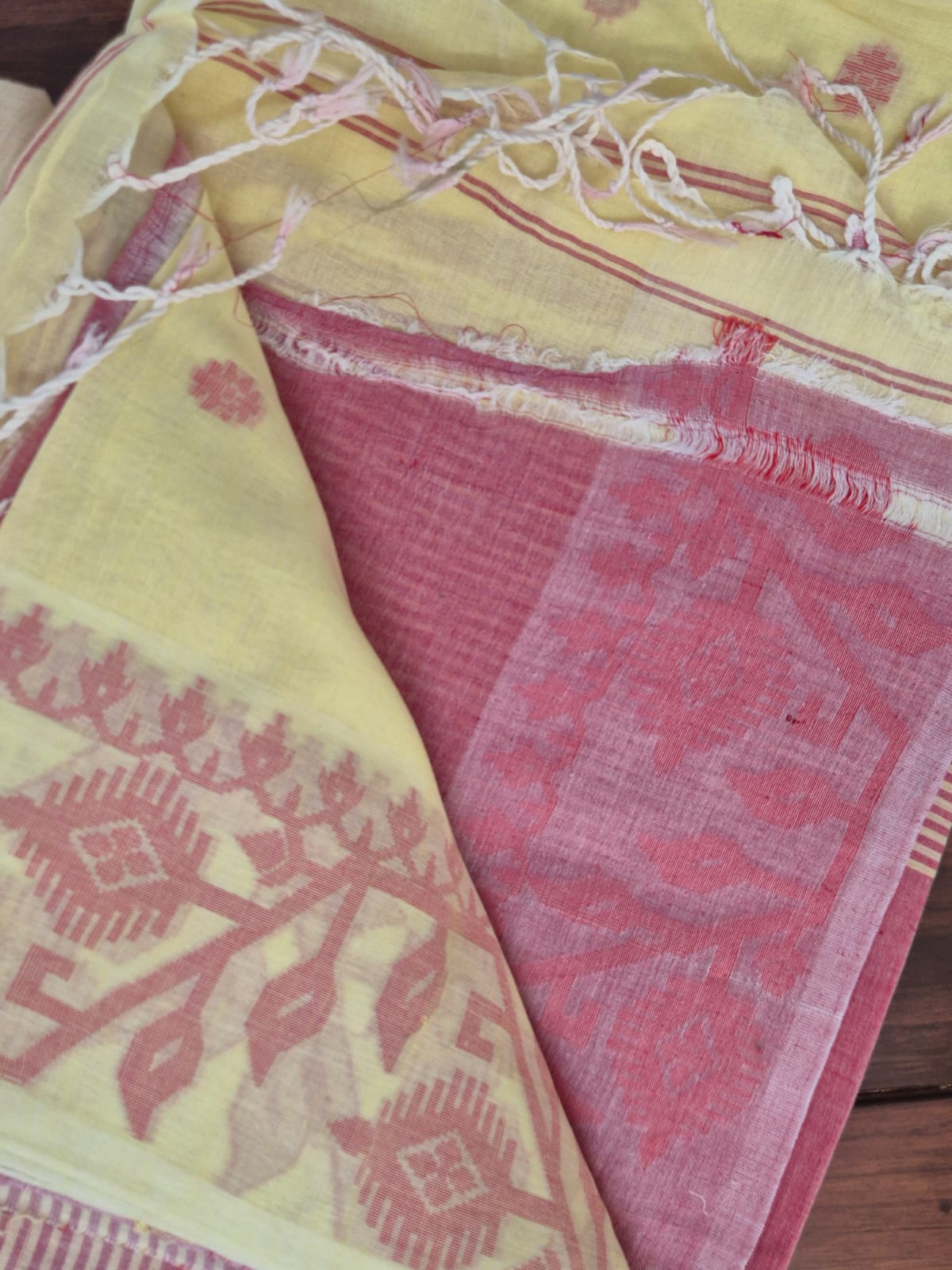 Elegant Mulmul Cotton Saree made on Jacquard Loom in Light Yellow and Red Colour
