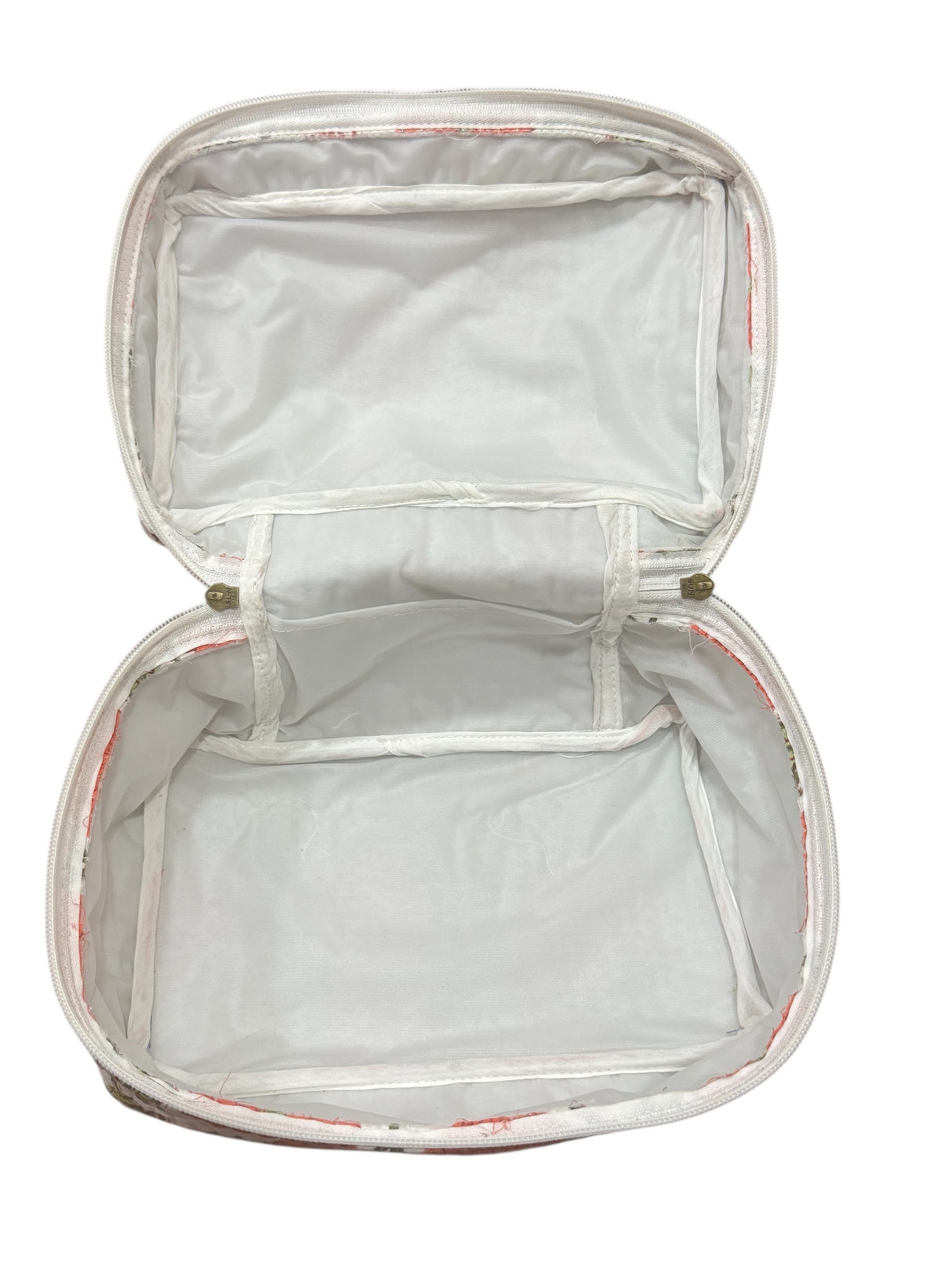 lightweight-cotton-organizer-pouch-with-zip