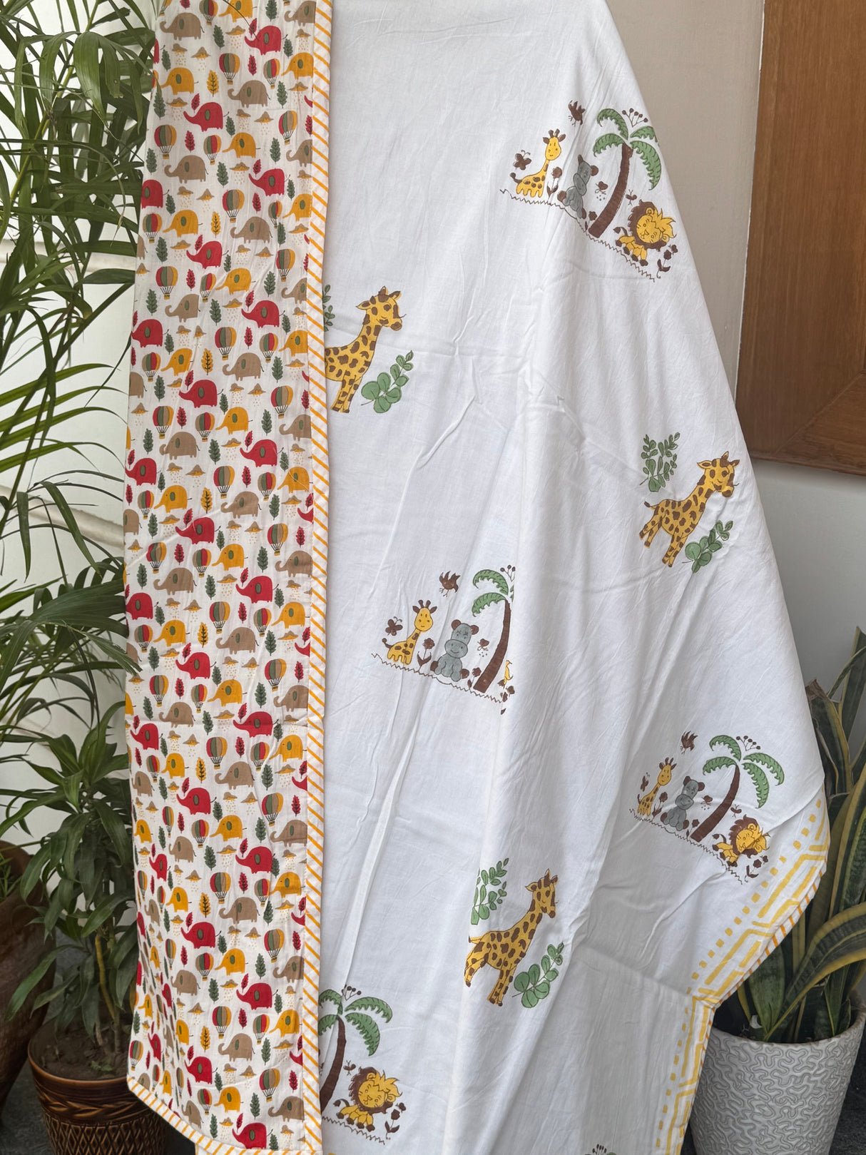 best selling baby dohar animals nursery print soft mulmul sustainable fabric with flannel lining perfect for gifting summer use across india and middle east countries
