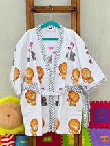 lion-elephant-kids-bathrobe-front-view