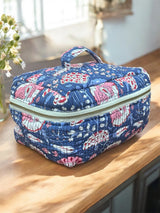 lotus-pattern-quilted-makeup-case