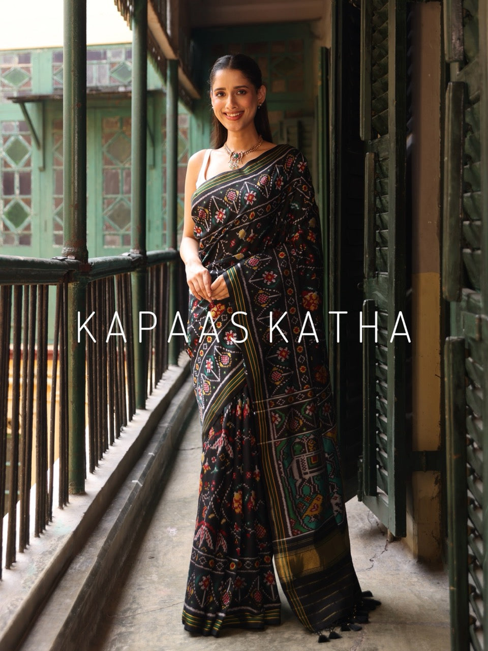 lustrous-reign-single-ikat-handloom-mulberry-silk-saree