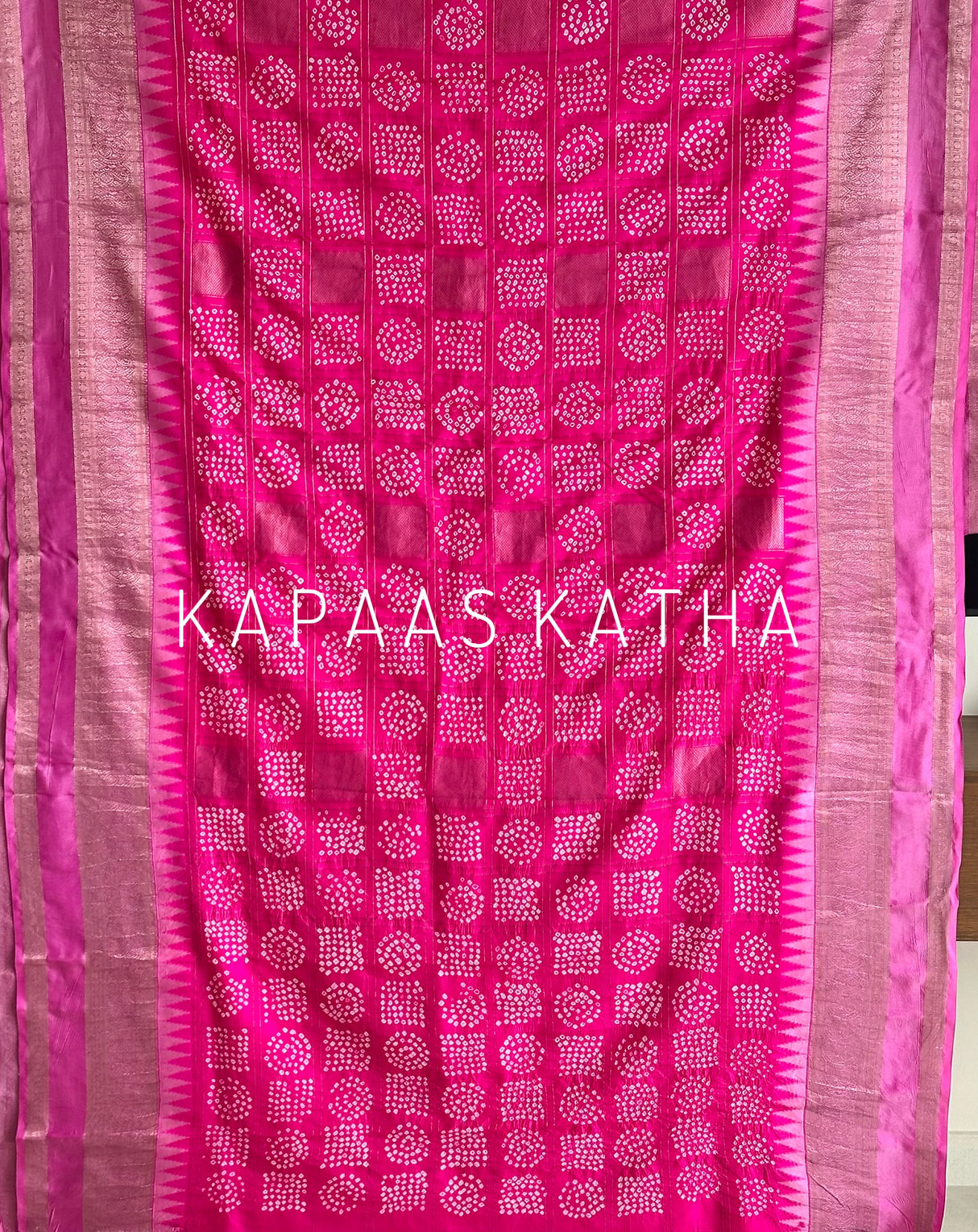 luxury-bindu-madhurya-bandhani-silk-saree