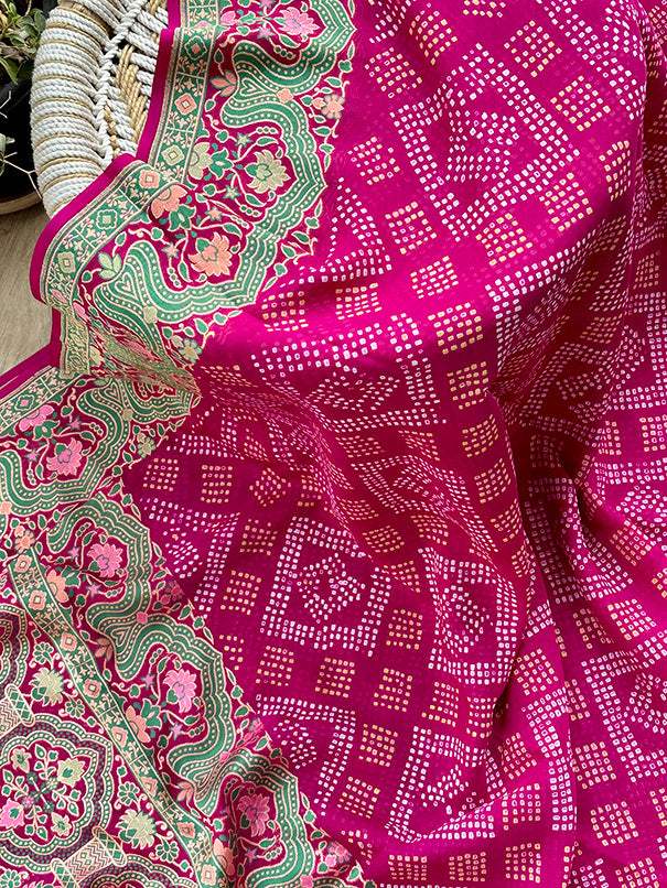 Magenta Exclusive Handloom Pure Banarasi Silk Bandhani Saree