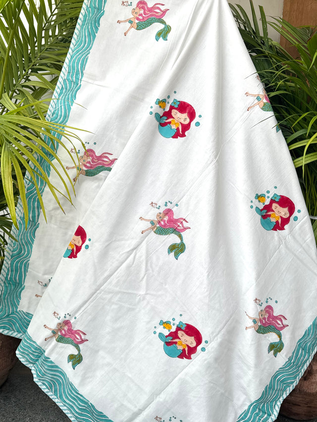 magical-mermaid-design-layered-kids-blanket-for-toddlers
