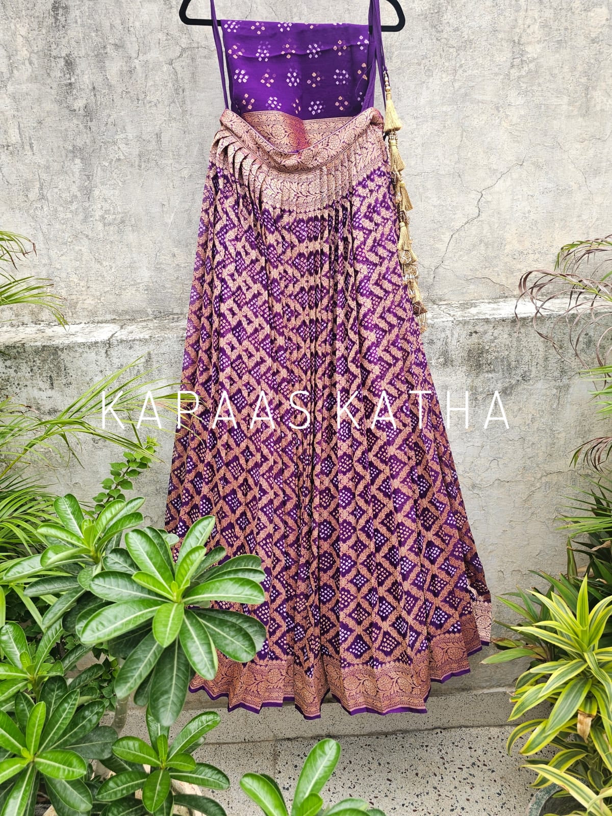 mesmerizing-purple-pure-banarsi-georgette-bandhani-lehenga