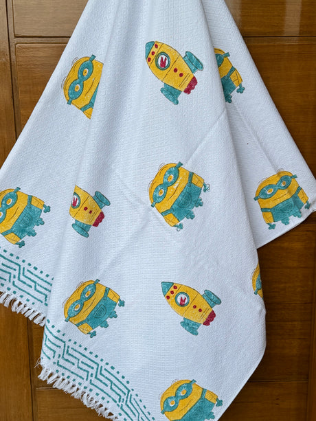 minions-kids-soft-cotton-towel-front-view