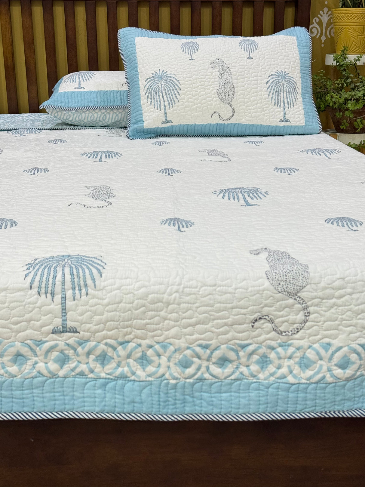 morning-plush-king-size-quilted-blockprint-reversible-mulmul-bedcover