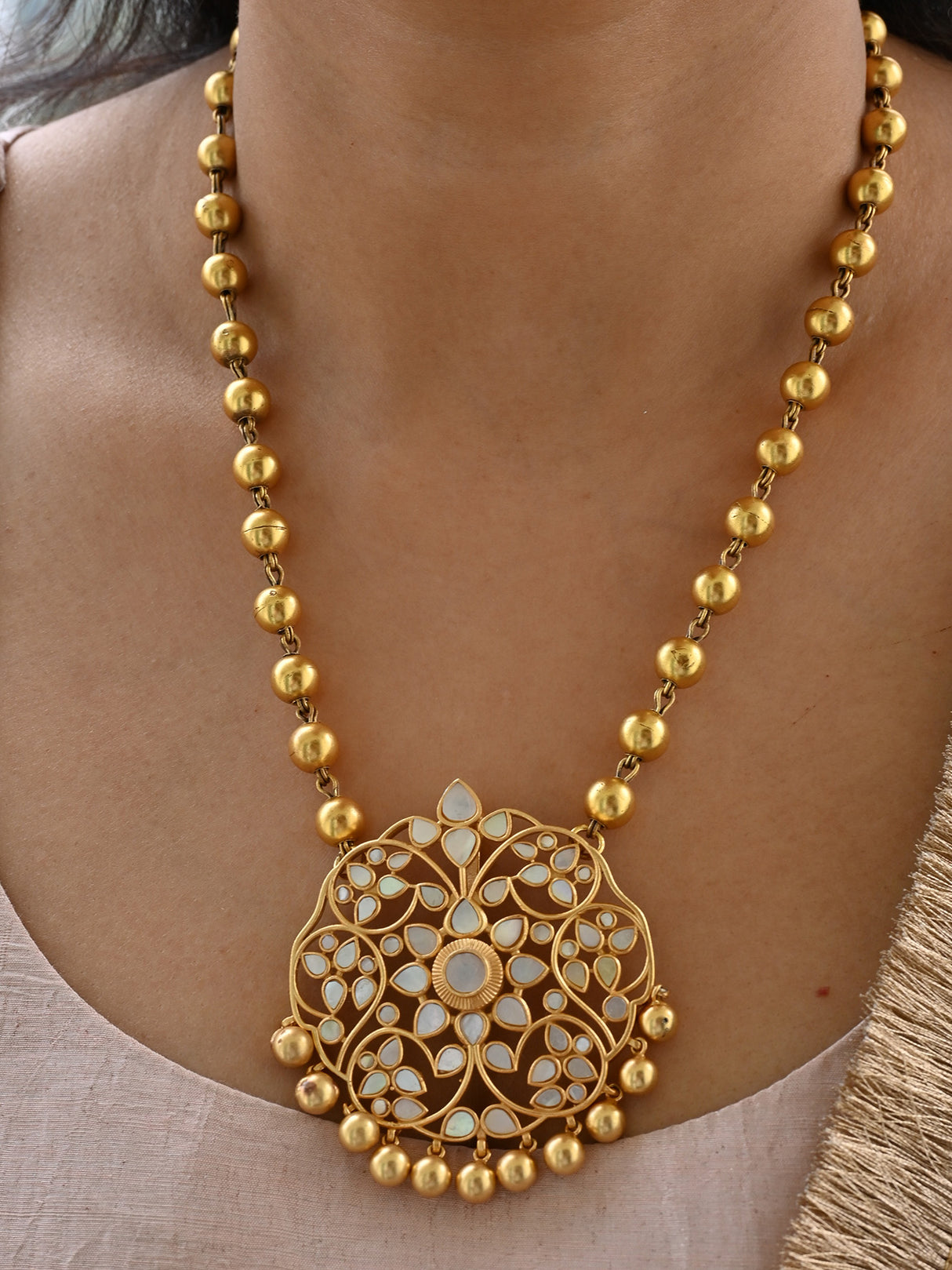 Handcrafted 92.5 Silver mother of pearl necklace and earrings