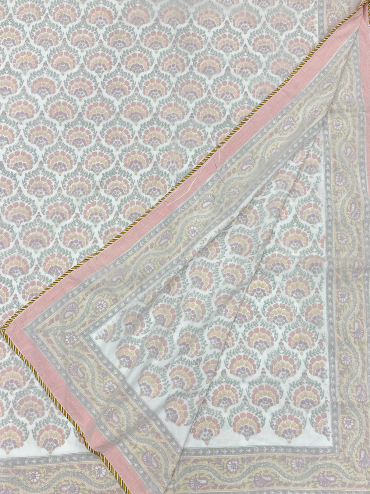 mulmul-paisley-dohar-styled-on-bed