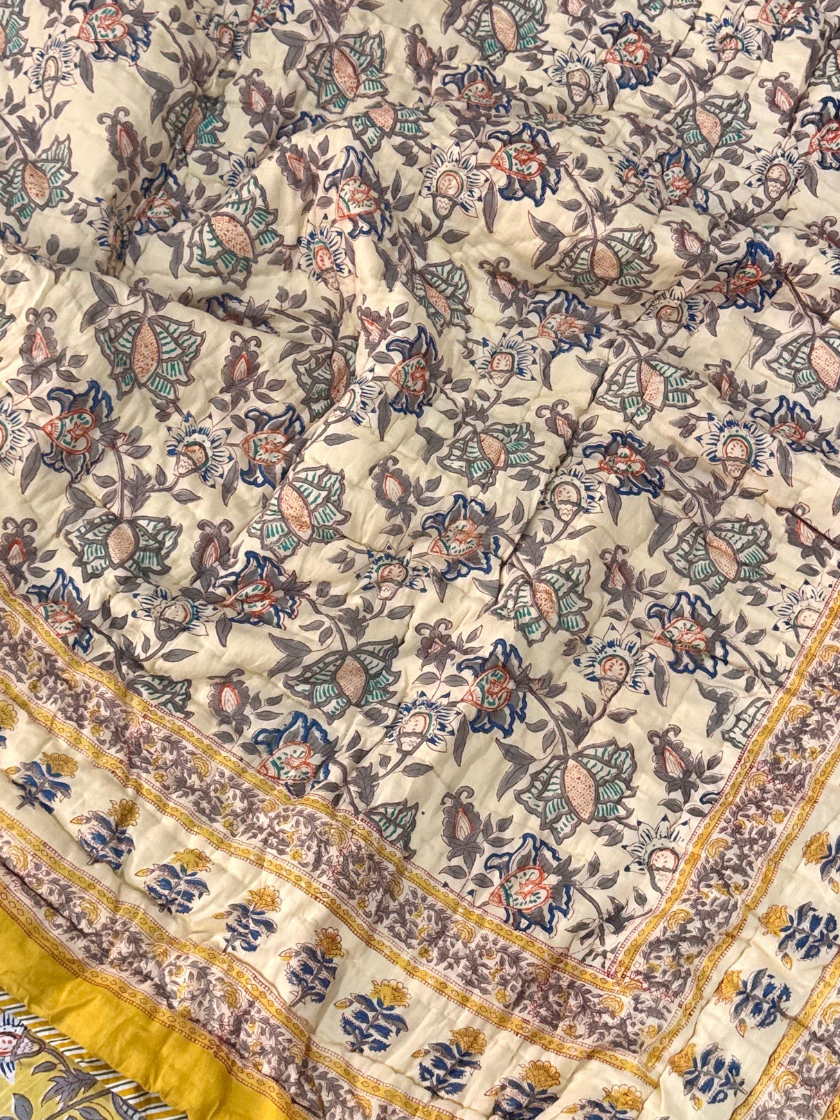 mulmul-quilt-reversible-cotton-bedsheet-set