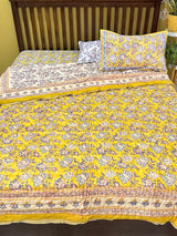 mulmul-quilt-set-with-floral-cotton-bedsheet