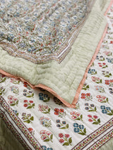 multi-color-flower-king-cotton-quilt-side-view