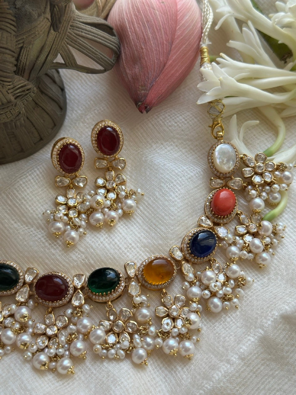 navya-ratna-handcrafted-92-5-silver-necklace