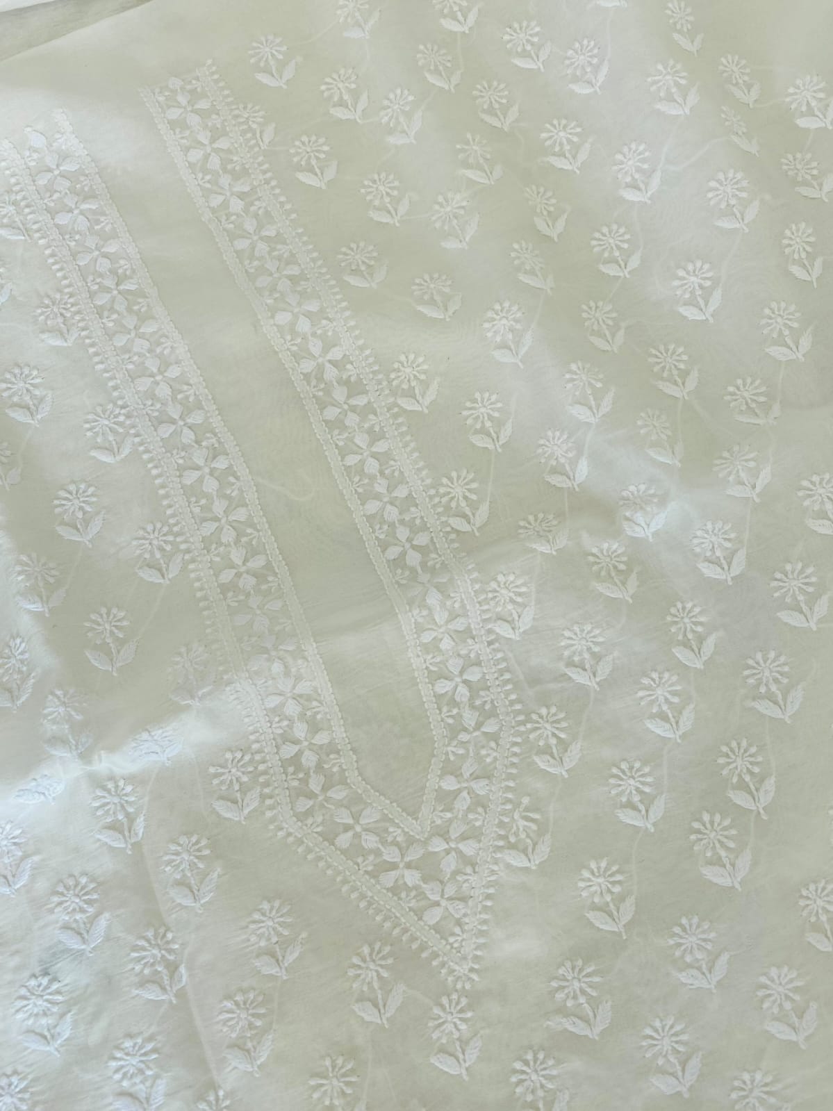 nazaakat-resham-chikankari-mulchanderi-men-kurta-fabric