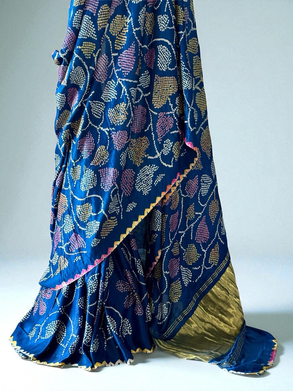 neelpushpa-pure-gajji-silk-bandhani-saree-with-multicoloured-bandhej