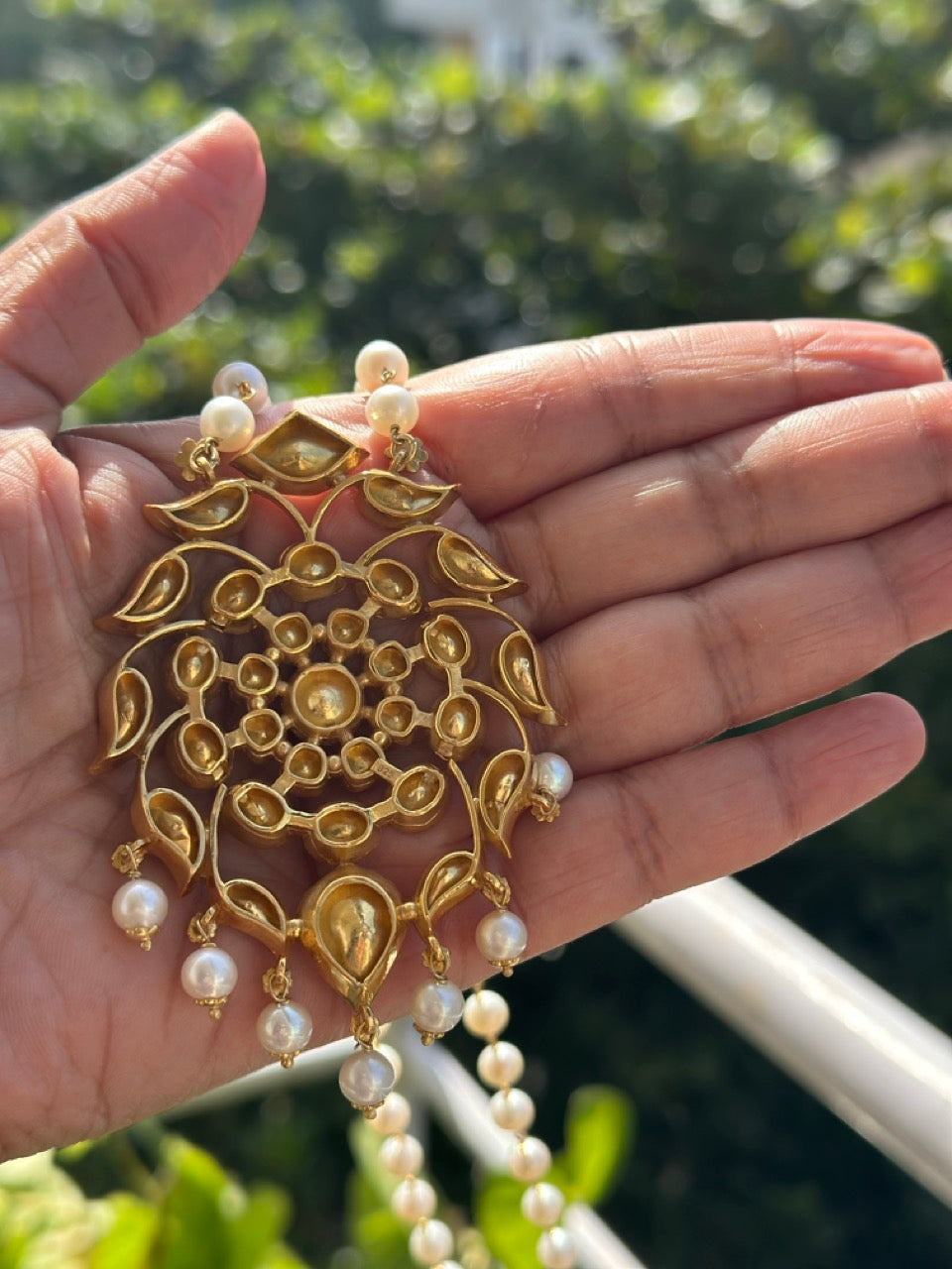 Noor-e-Moti - Light of Pearls and Polki Sparkle Necklace Set