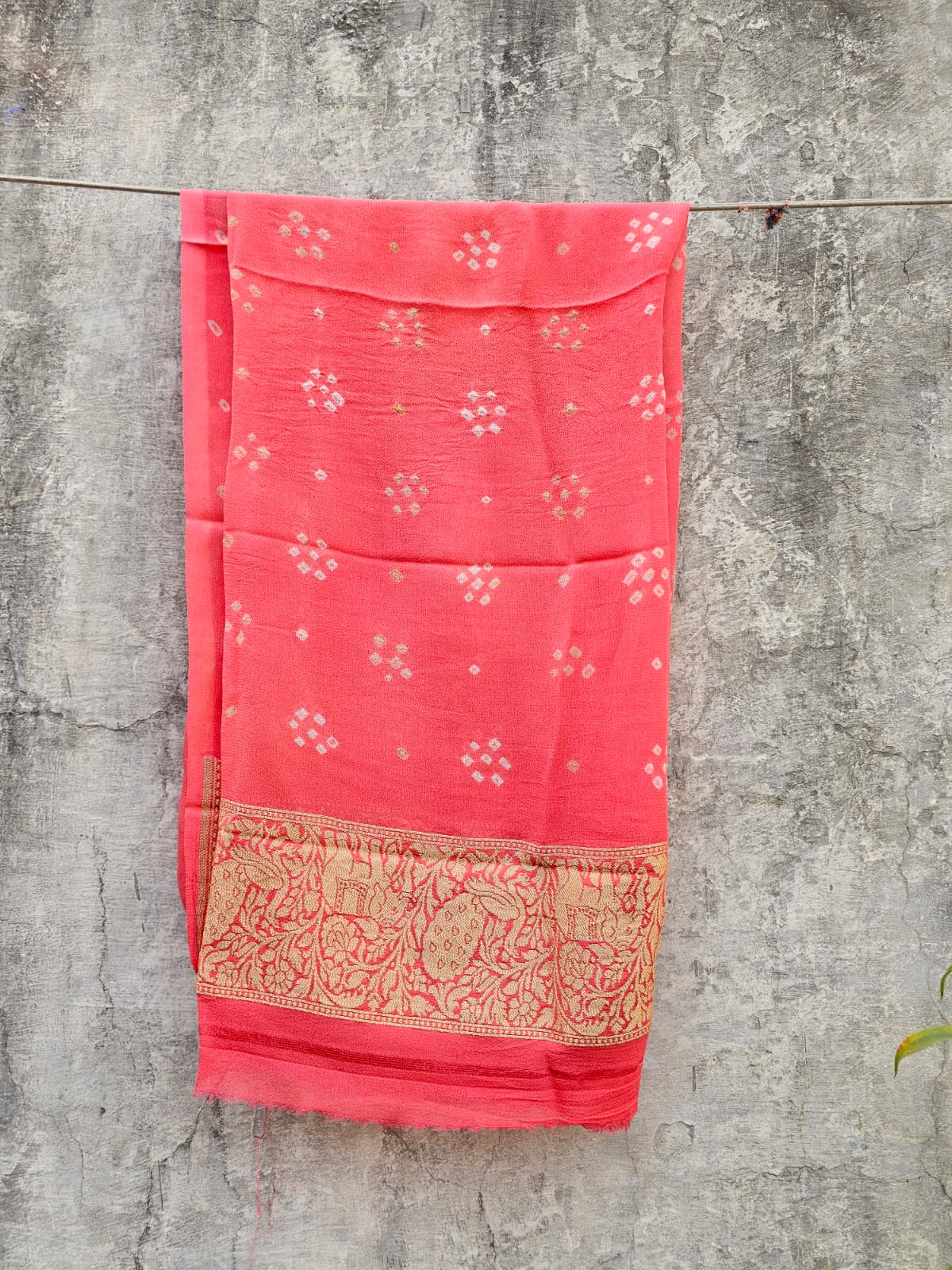 ombre-shaded-banarsi-georgette-bandhani-lehenga