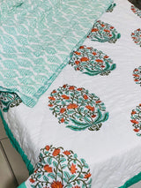 orange-green-single-cotton-quilt-zoom-in-view