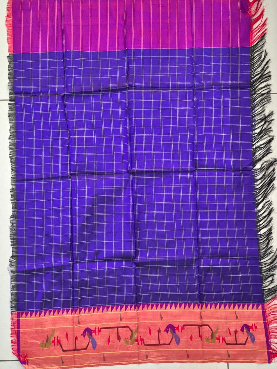 paithani-blouse-piece-with-peacock-border-detail