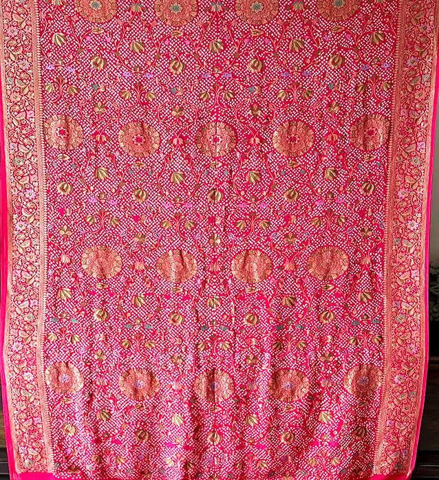 Pink Exclusive Handloom Pure Banarasi Georgette Bandhani Saree