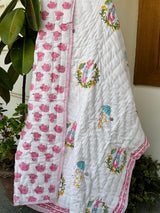 pink-peter-pan-rabbit-quilt-detailed-view