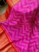 Red and Pink Kanchipattu Bandhani Saree