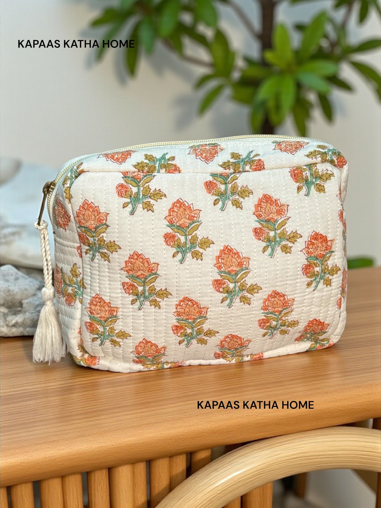 premium-handprinted-aurora-floral-quilted-pouch