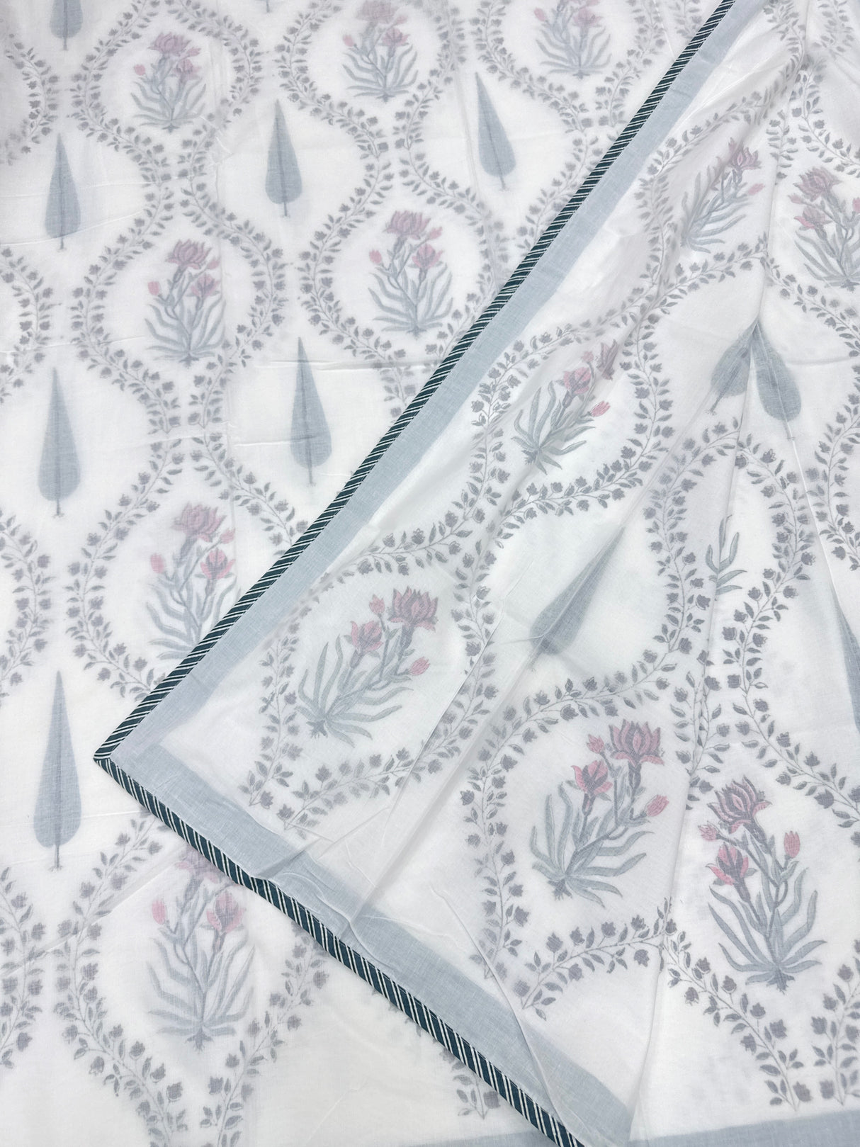 
premium-leaf-blockprint-mulmul-dohar