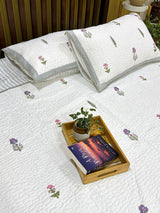 premium-scattered-print-quilted-bedcover