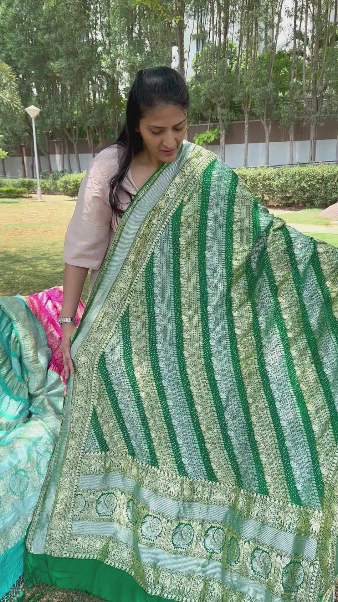 Very Exclusive Sona Roopa Pure Banarsi Silk Green Bandhani Dupatta