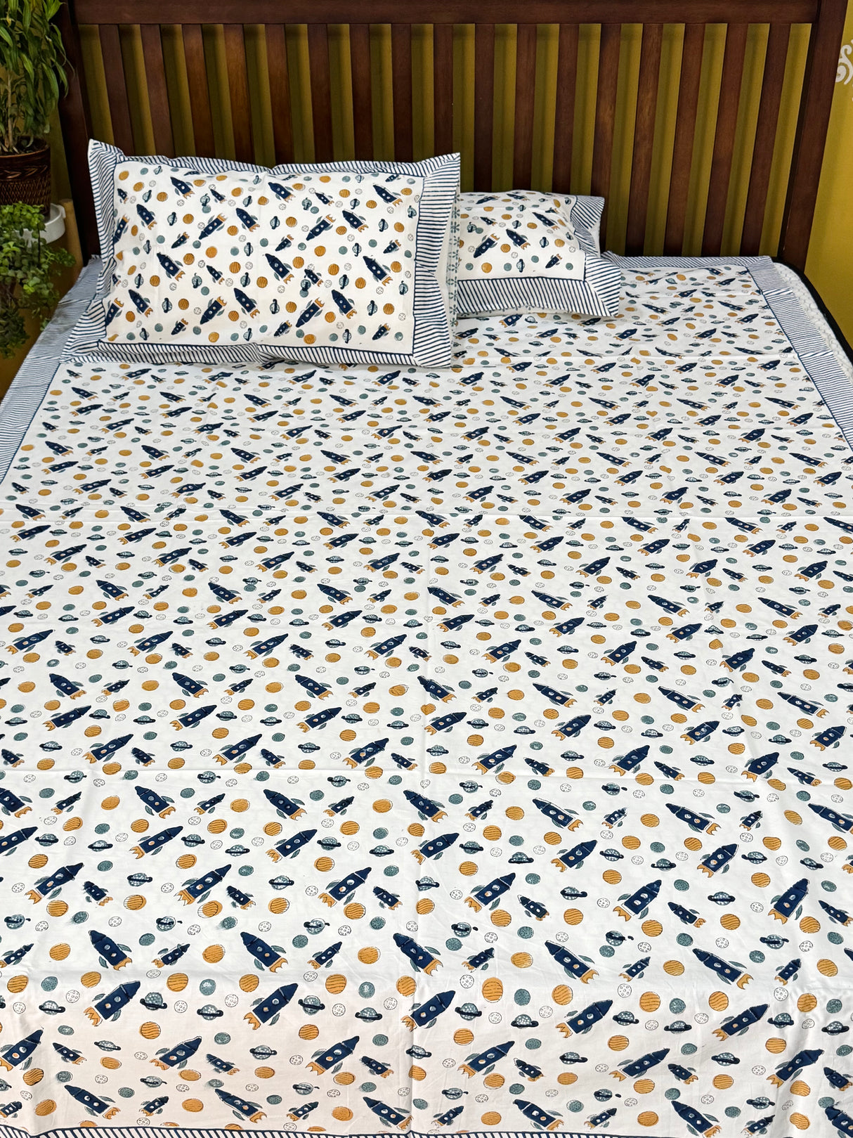 printed-blue-space-theme-kids-cotton-handblock-bedsheet