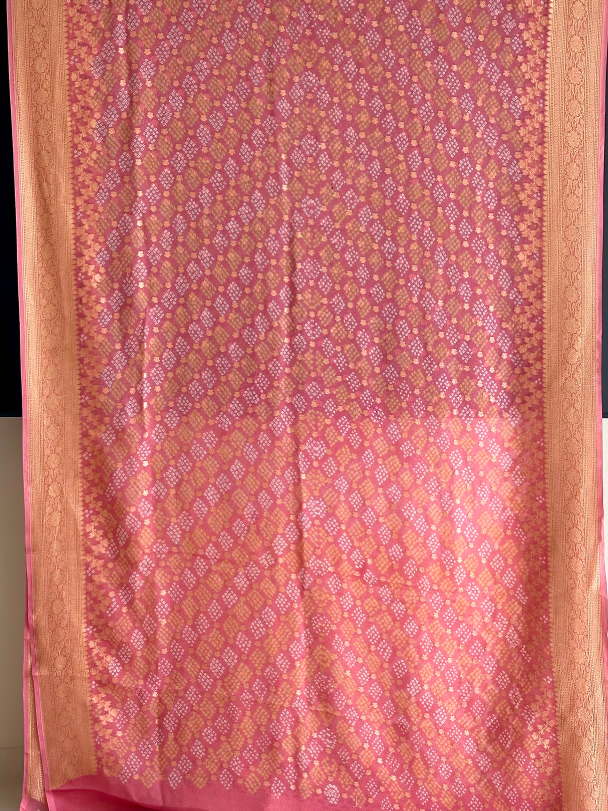 pure-bandhani-georgette-saree-with-classic-motif-layout