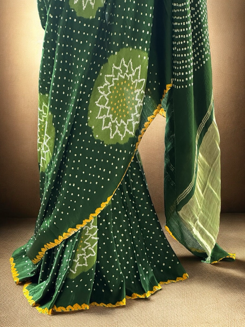 Pure Gajji Silk Circular Theme Bandhani Saree
