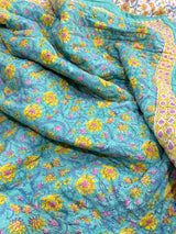 queen-size-quilt-with-blossom-blockprint